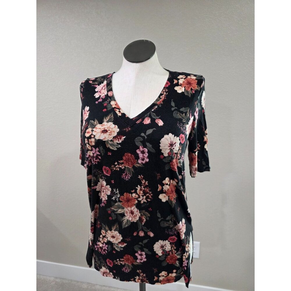 Torrid Super Soft Womens Floral Knit Top V-Neck Short Sleeve Black/Pink Size 00